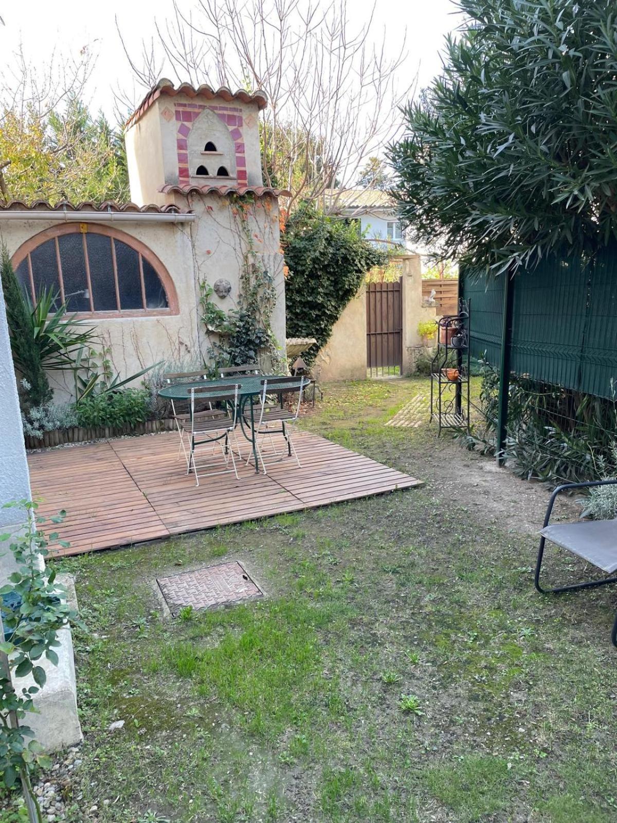 Appartement De Plain-Pied Avec Jardin Avignon Exterior photo